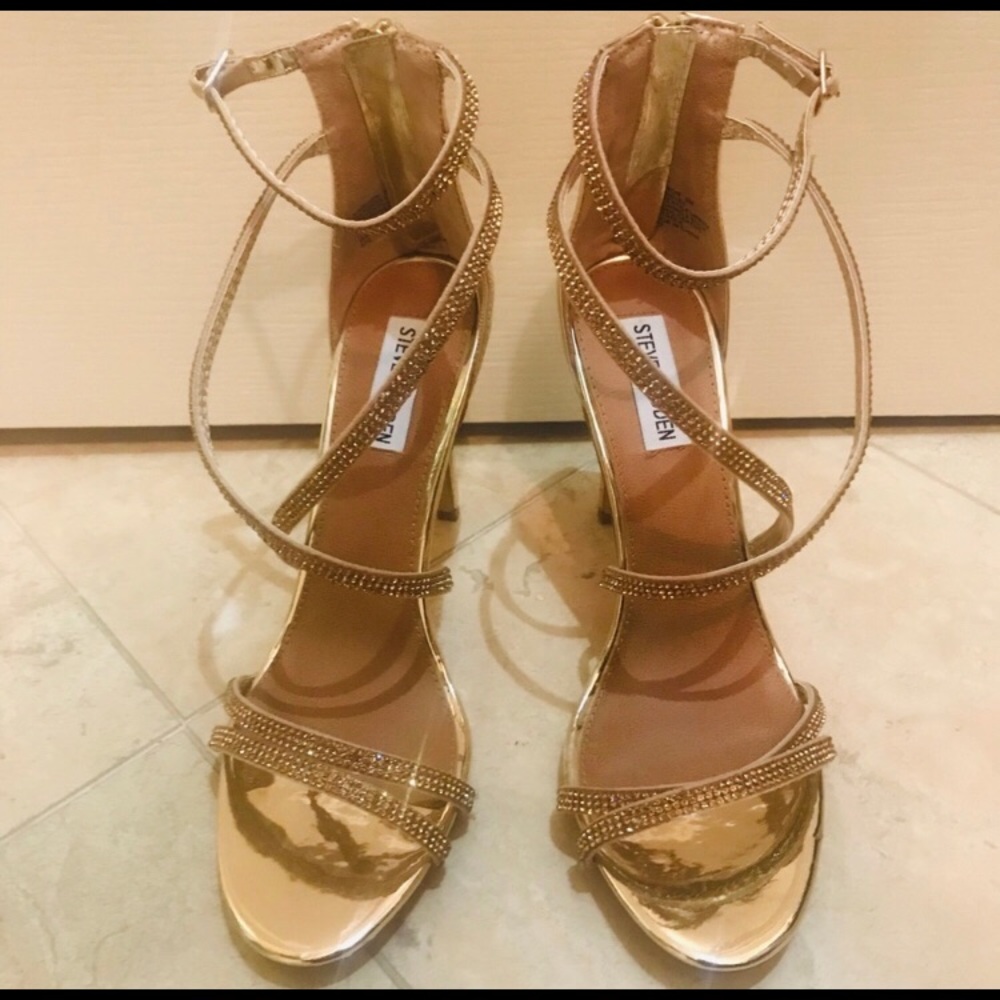 COPY - Gold rhinestone Steve Madden heel